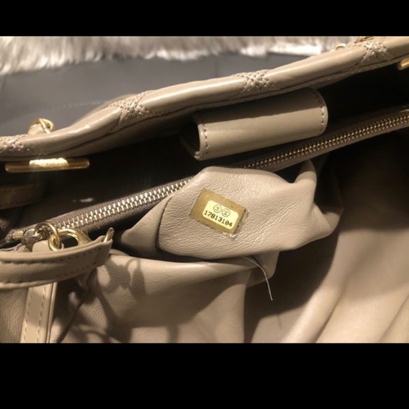 Chanel bag - Picture 3 of 8